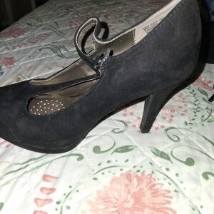 Worthington Black Heels with Classic Mary Jane Style